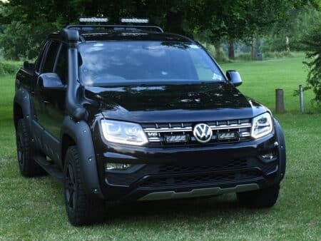 VW AMAROK V6 (2016+) – Sada pro osvětelní do mřížky chladiče