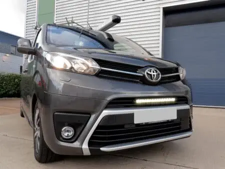 Toyota Proace (2016+) – Sada pro světlomety do mřížky nárazníku