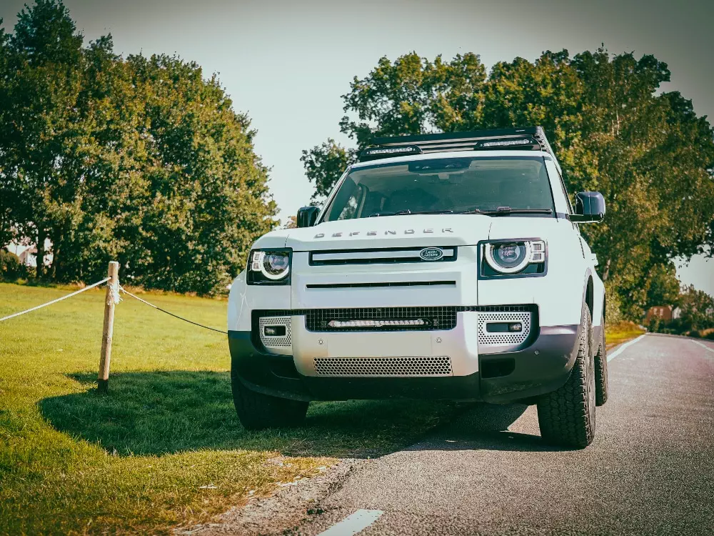Land Rover Defender (2020+) – Střešní světlomety