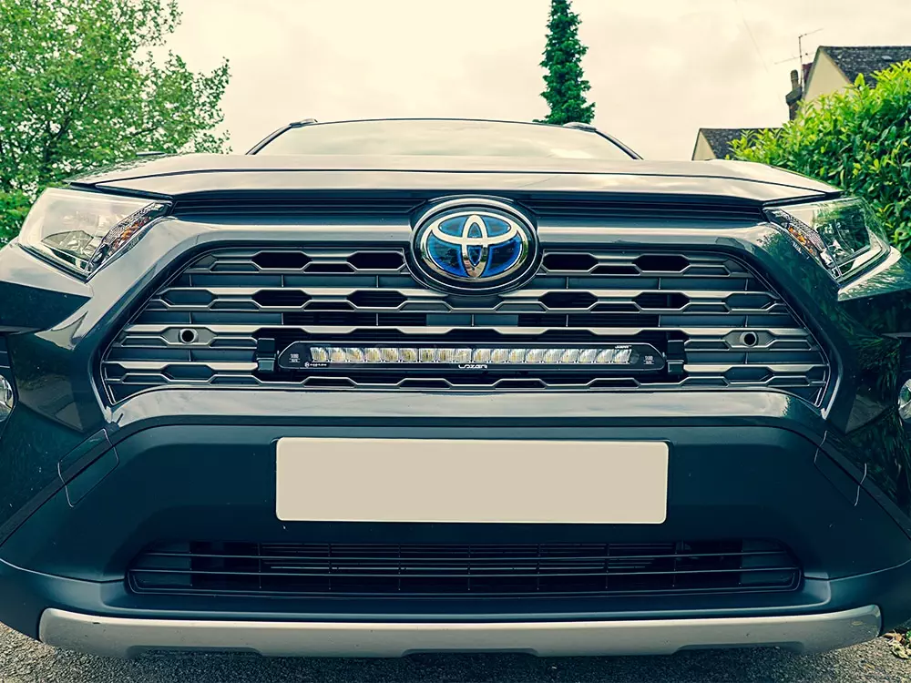 Toyota RAV4 Hybrid (2019+) – Sada do mřížky chladiče